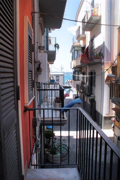 B&B Darsena Pozzuoli Exterior photo